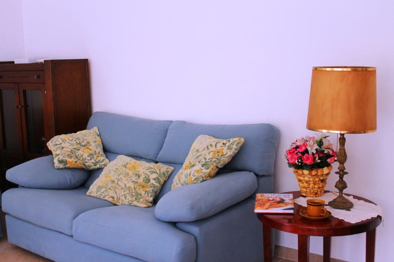 Apartment A Stone'S Throw From Santa Barbara Alicante Zewnętrze zdjęcie